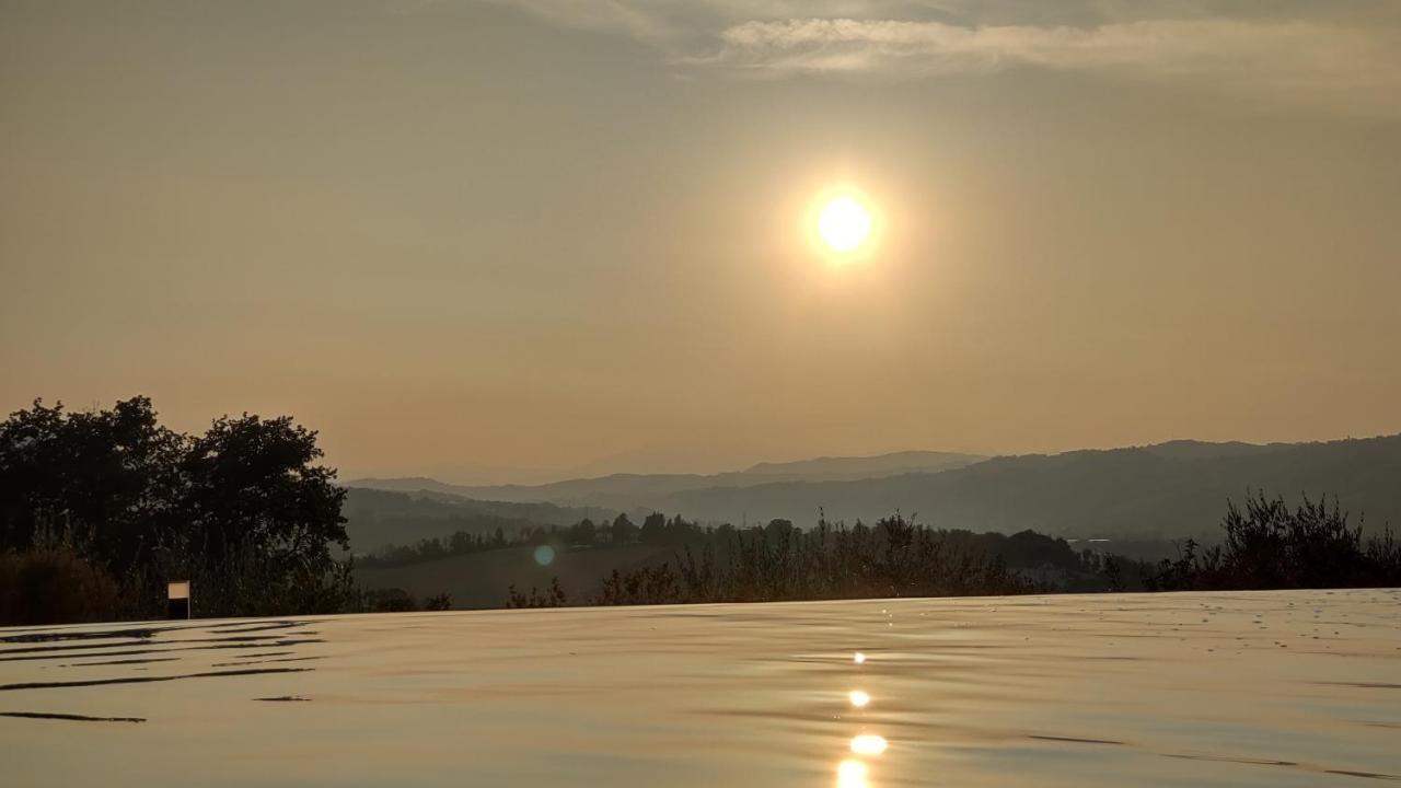 La Maggiolina Country House Montelabbate Екстериор снимка