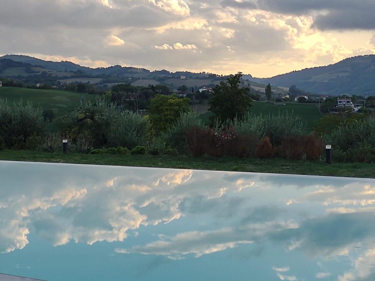 La Maggiolina Country House Montelabbate Екстериор снимка
